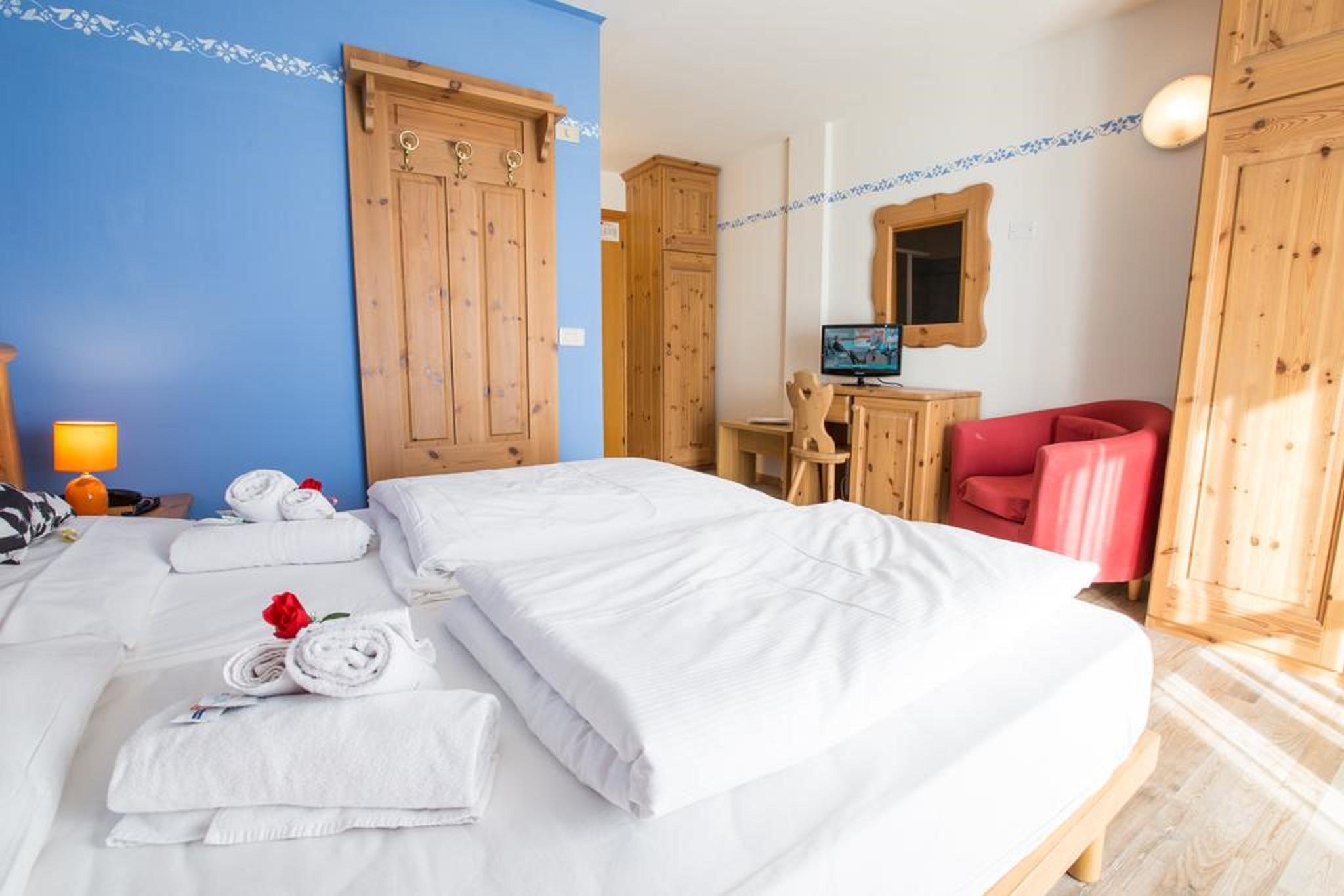 Hotel & Residence Montana ไฟเดลลาปากาเนลลา ภายนอก รูปภาพ