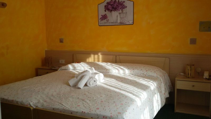 Hotel & Residence Montana ไฟเดลลาปากาเนลลา ภายนอก รูปภาพ